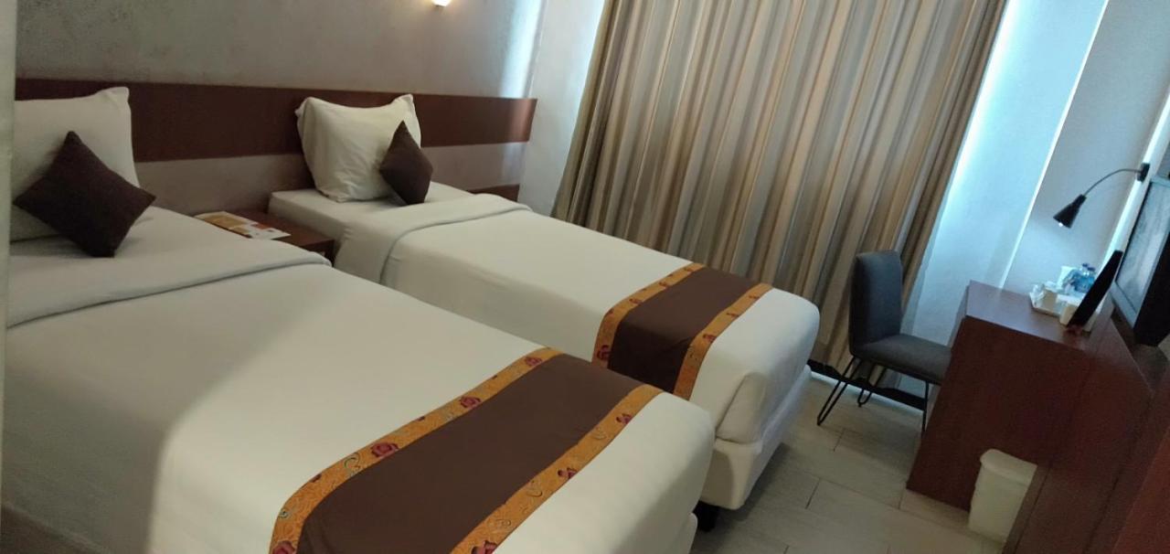 Xtra Hotel Bengkulu Exterior foto