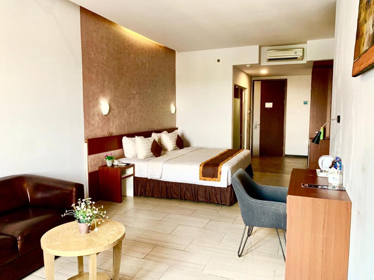 Xtra Hotel Bengkulu Exterior foto