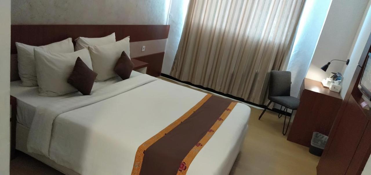 Xtra Hotel Bengkulu Exterior foto